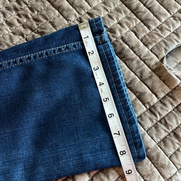 Hudson Jeans Size 29. Low rise. - Picture 7 of 7